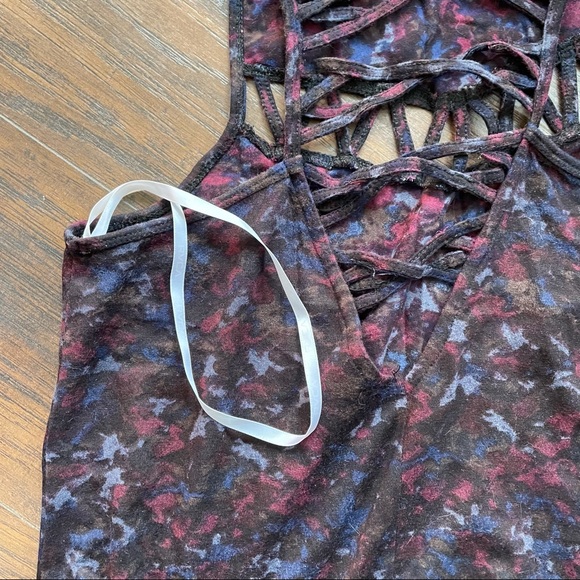 RVCA Jersey Maxi Dress With ‘Windowing’ - Picture 5 of 5